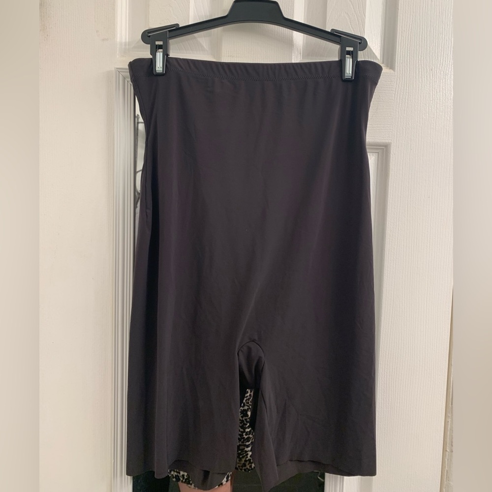 Maidenform thigh shapewwear